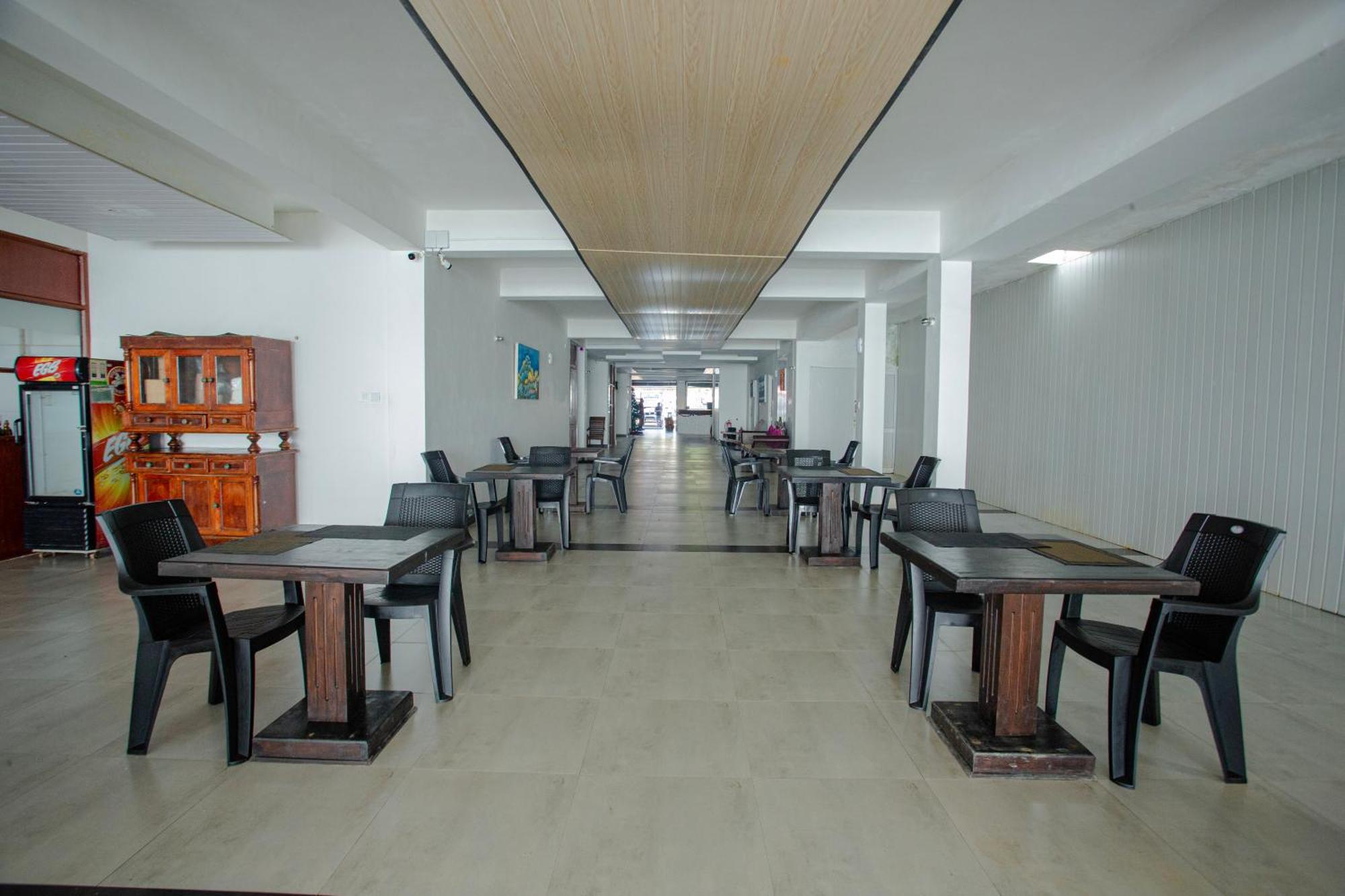 Lucky Seven Hikkaduwa Hotel Exterior foto