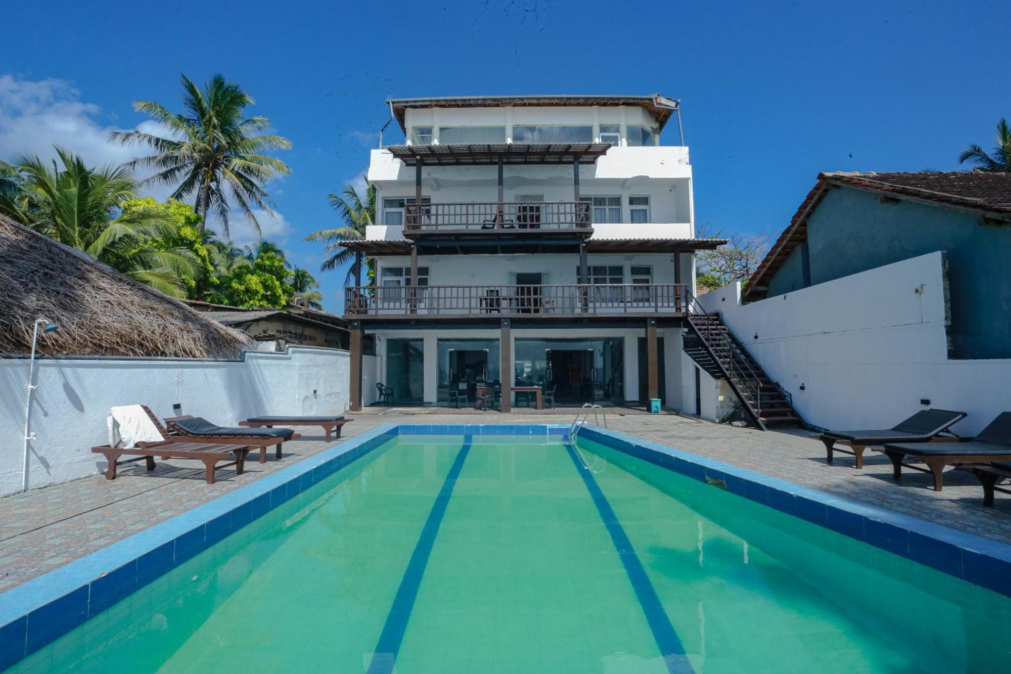 Lucky Seven Hikkaduwa Hotel Exterior foto
